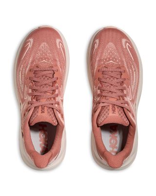 Women&#39;s Clifton 10 Sneakers in Blush