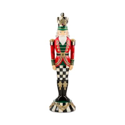 Courtly Classic Nutcracker