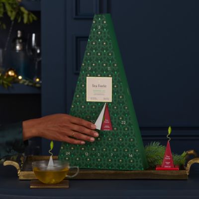 Warming Joy Herbal Advent Calendar, 24 Pyramid Infusers
