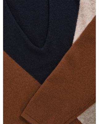 June V Neck Colorblocked Sweater 