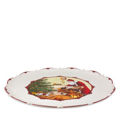 Toy's Fantasy Santa Brings Gifts Large Pastry Plate