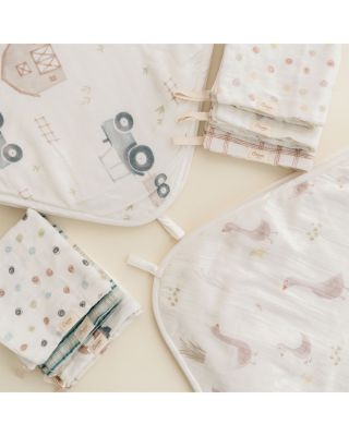 Unisex Charlie Hooded Towel & Wash Cloths Set