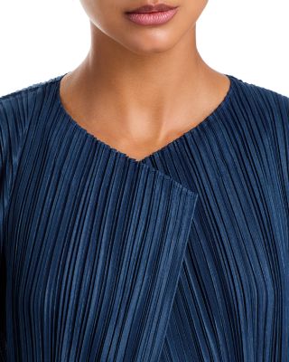 Mellow Pleats Jacket