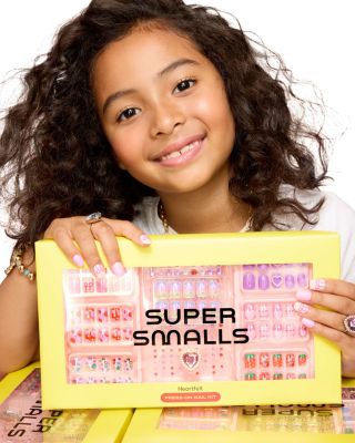 Days of the Week Press On Nails Kit - Heartfelt - Ages 3+