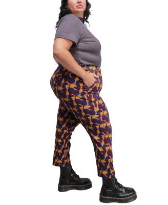  The Empower Slim Crop Pant