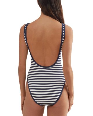 Scoop Neck One Piece Swimsuit