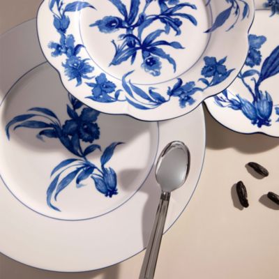 Casa das Orquideas Dinnerware Collection