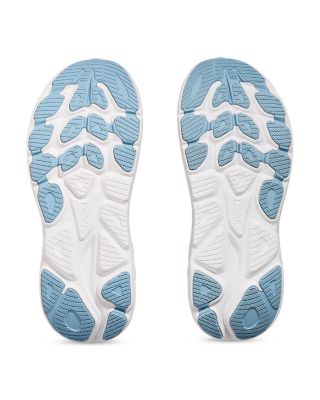 Women&#39;s Clifton 10 Sneakers in Ash Grey