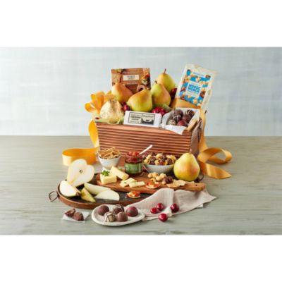 Classic Favorites Gift Basket, 13 Piece