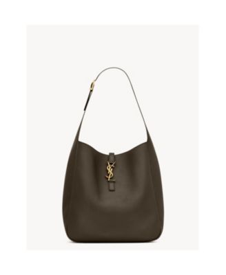 Le 5 &Agrave; 7 Supple Large Shoulder Hobo Bag in Smooth Leather