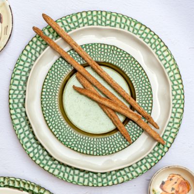 Pelli Glass Green Charger