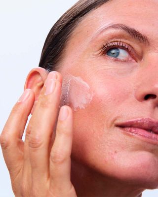 Super Restorative Skincare Starter Gift Set ($201 value)