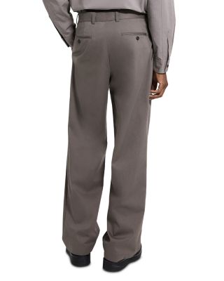Relaxed Pleated Chino