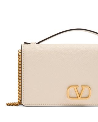 VLogo Signature Grainy Leather Wallet On A Chain 