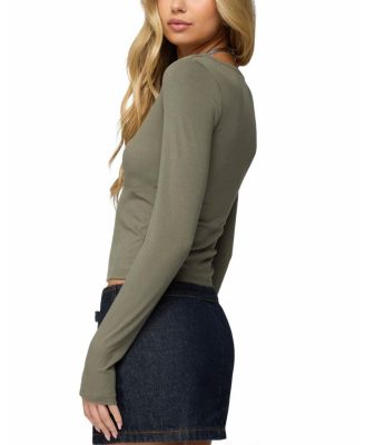 Zelly Deep V Scoop Neck Top