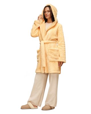 Aarti Hooded Fleece Robe