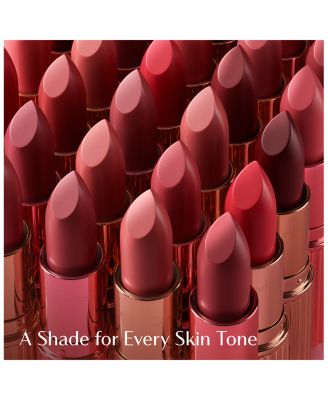 K.I.S.S.I.N.G Fallen from the Lipstick Tree