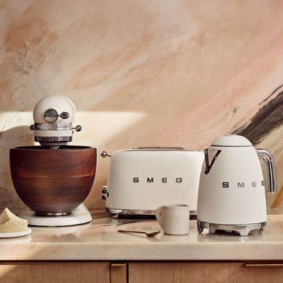 Artisan Series 5 Quart Tilt Head Stand Mixer with Walnut Wood Bowl