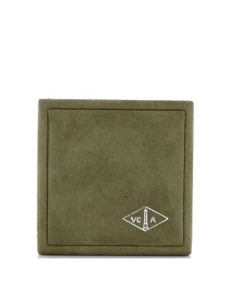  Sweet Alhambra Pendant Necklace 18K Gold and Mother of Pearl, 15.75"