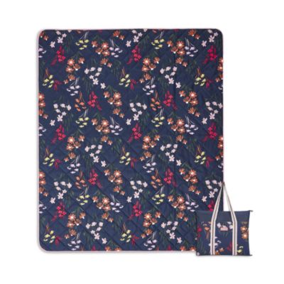 Hunter Foldable 60" x 72" Outdoor Blanket with Easy Carry Handles