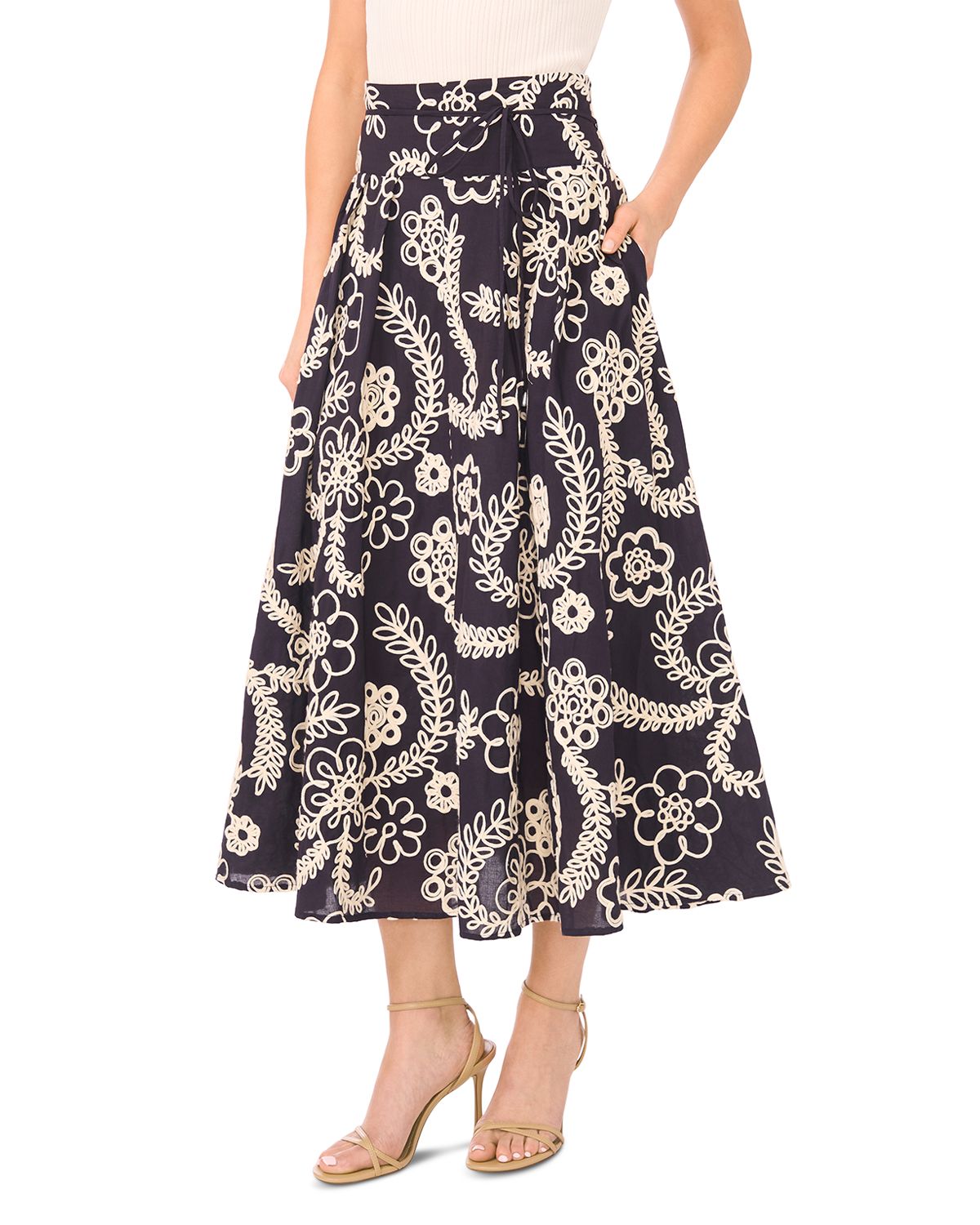 Guinevere Skirt - angle 1