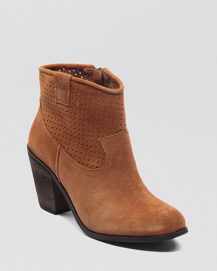 VINCE CAMUTO - Booties - Holden