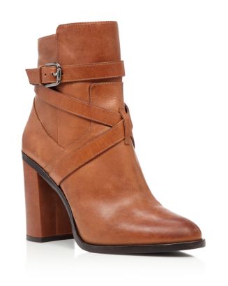 VINCE CAMUTO Womens Brown Buckle Accent Ovarlym Round Toe Block Heel Leather Riding Boot M