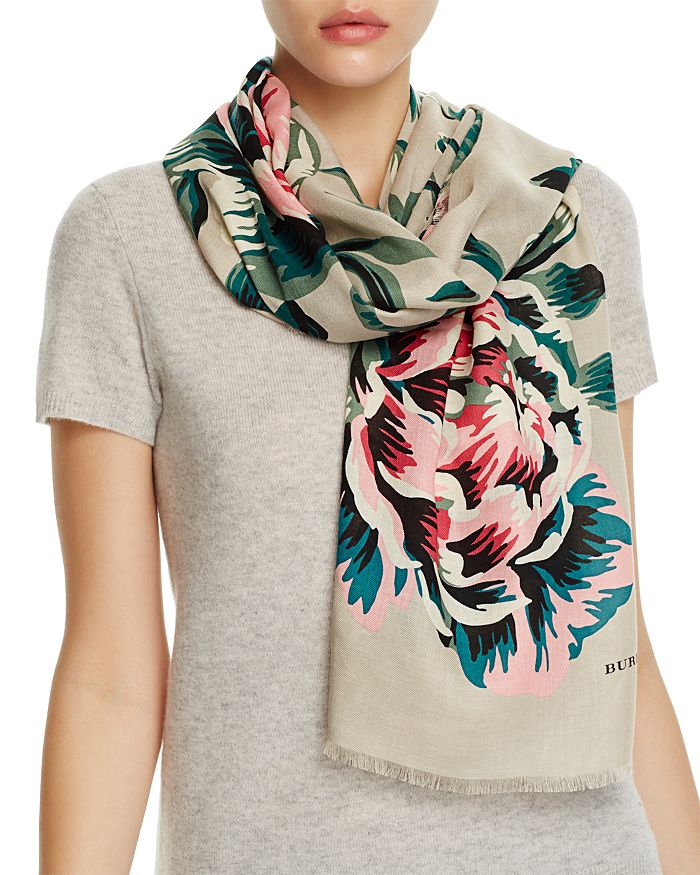 Burberry rose scarf top