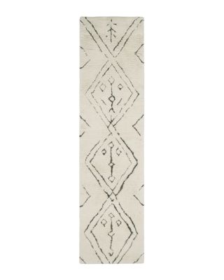 Safavieh Casablanca CSB212 Runner Rug, 2'3 x 8'