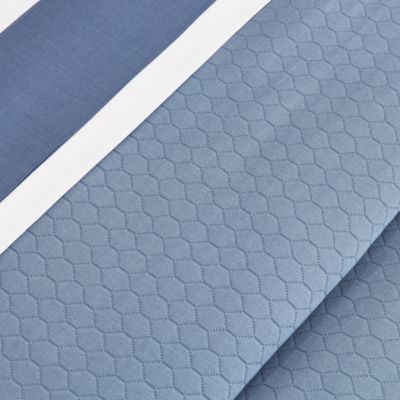 Favo Quilted Collection