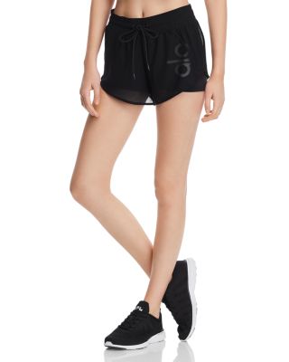 alo yoga ambience short