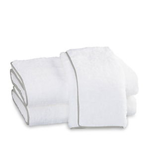Matouk Cairo Fingertip Towel In White/silver