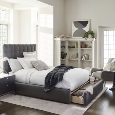 Hemrik Bedroom Collection