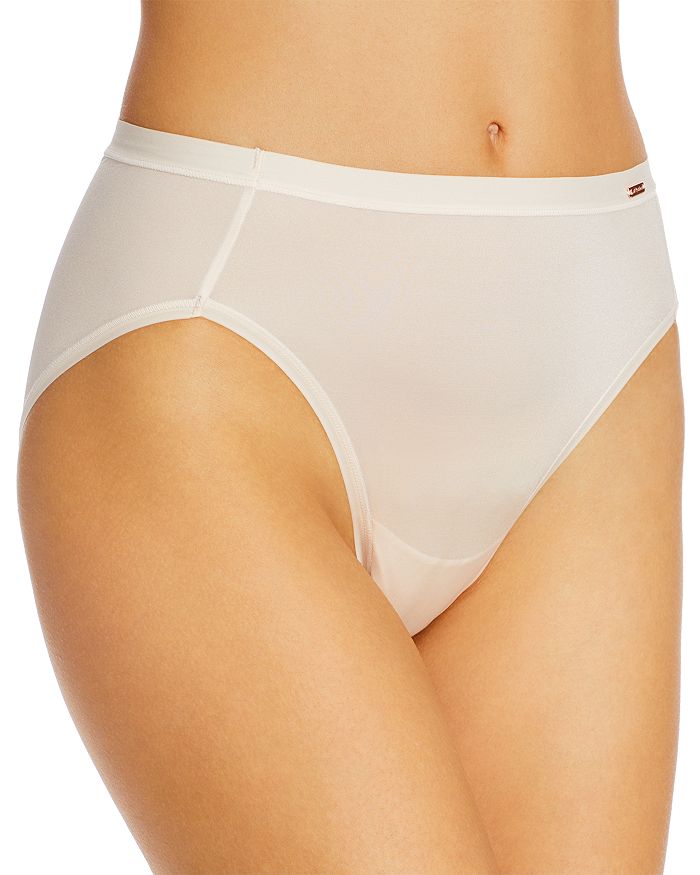 LE MYSTERE INFINITE COMFORT FRENCH-CUT BRIEFS,5538