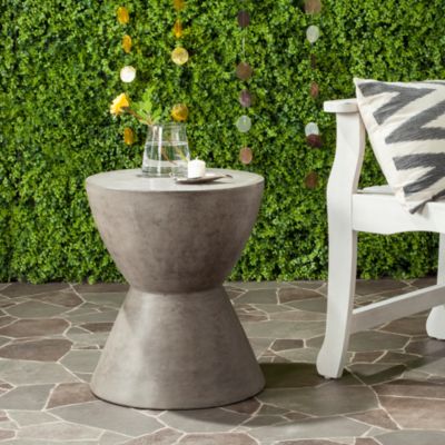 Athena Indoor/Outdoor Modern Concrete Round Accent Table