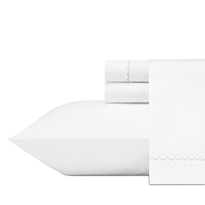 Vera Wang Simple Scallop White Sheet Set, Queen In Burgundy