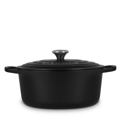 7.25-Quart Signature Round Dutch Oven