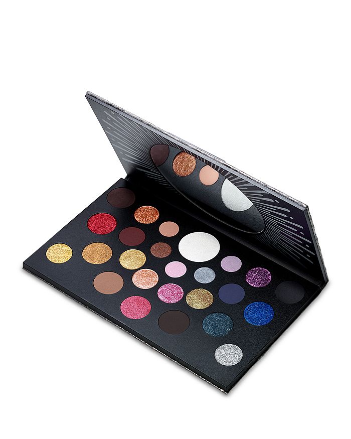 MAC MAC GRAND SPECTACLE EYE SHADOW X 25 PALETTE ($208 VALUE)