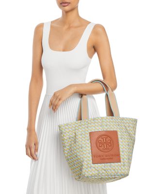 nylon tote bag with zipper