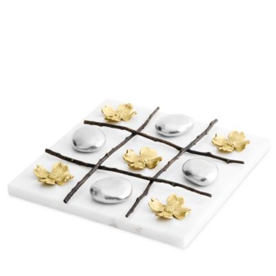 Dogwood Tic Tac Toe Set