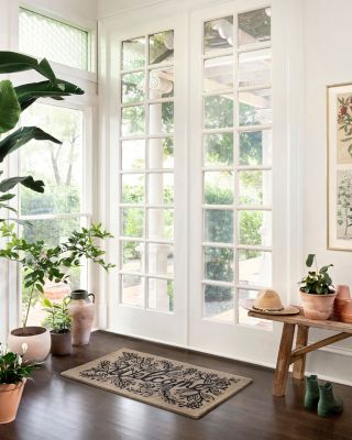 Minnie MIN-03 Area Rug, 2&#39;3&amp;quot; x 3&#39;9&amp;quot;