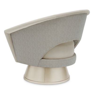 A Com-Pleat Turn Around Accent Chair