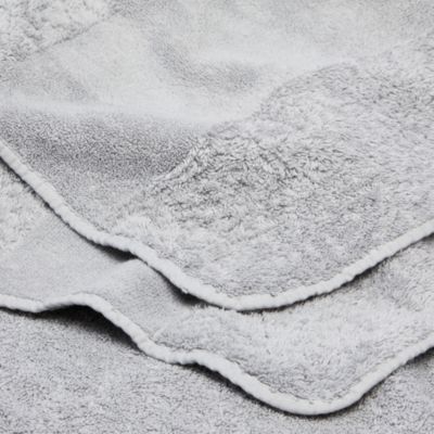 Super Line Bath Towel - Exclusive