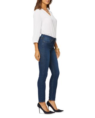 Ami Skinny Jeans in Quinn
