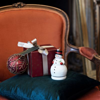 Nostalgic Memory Turning Snowman Musical Figurine