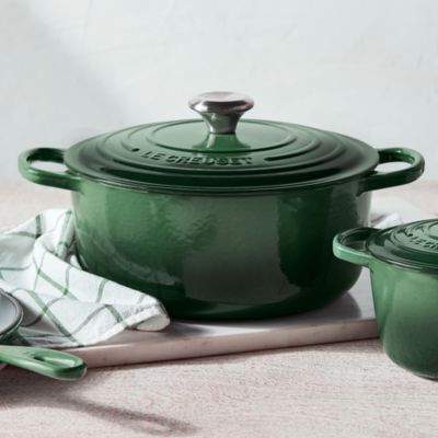 7.25-Quart Signature Round Dutch Oven