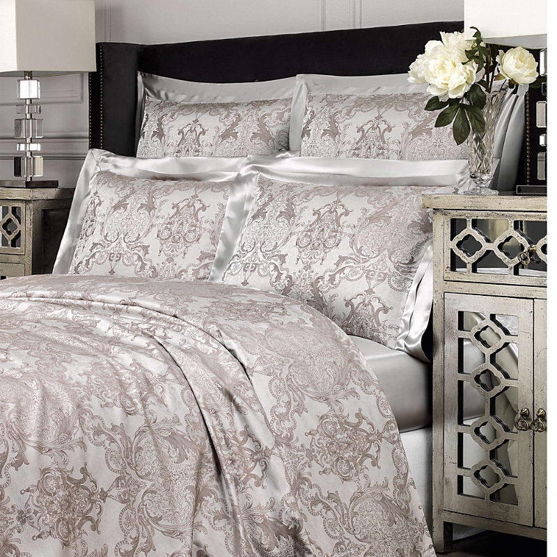 Togas House Of Textiles House Of Textiles Raphael Silk Duvet Cover, King In Silver