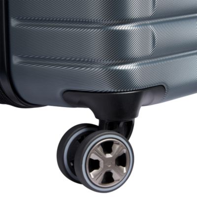 Cruise 3.0 28&amp;quot; Expandable Spinner Suitcase