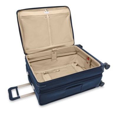 Baseline Large Expandable Spinner Suitcase