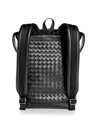 Bottega Veneta Classic Intrecciato Medium Leather Backpack  display picture 3
